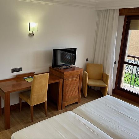 Gran Hotel Liber & Spa Playa Golf Noja Kültér fotó