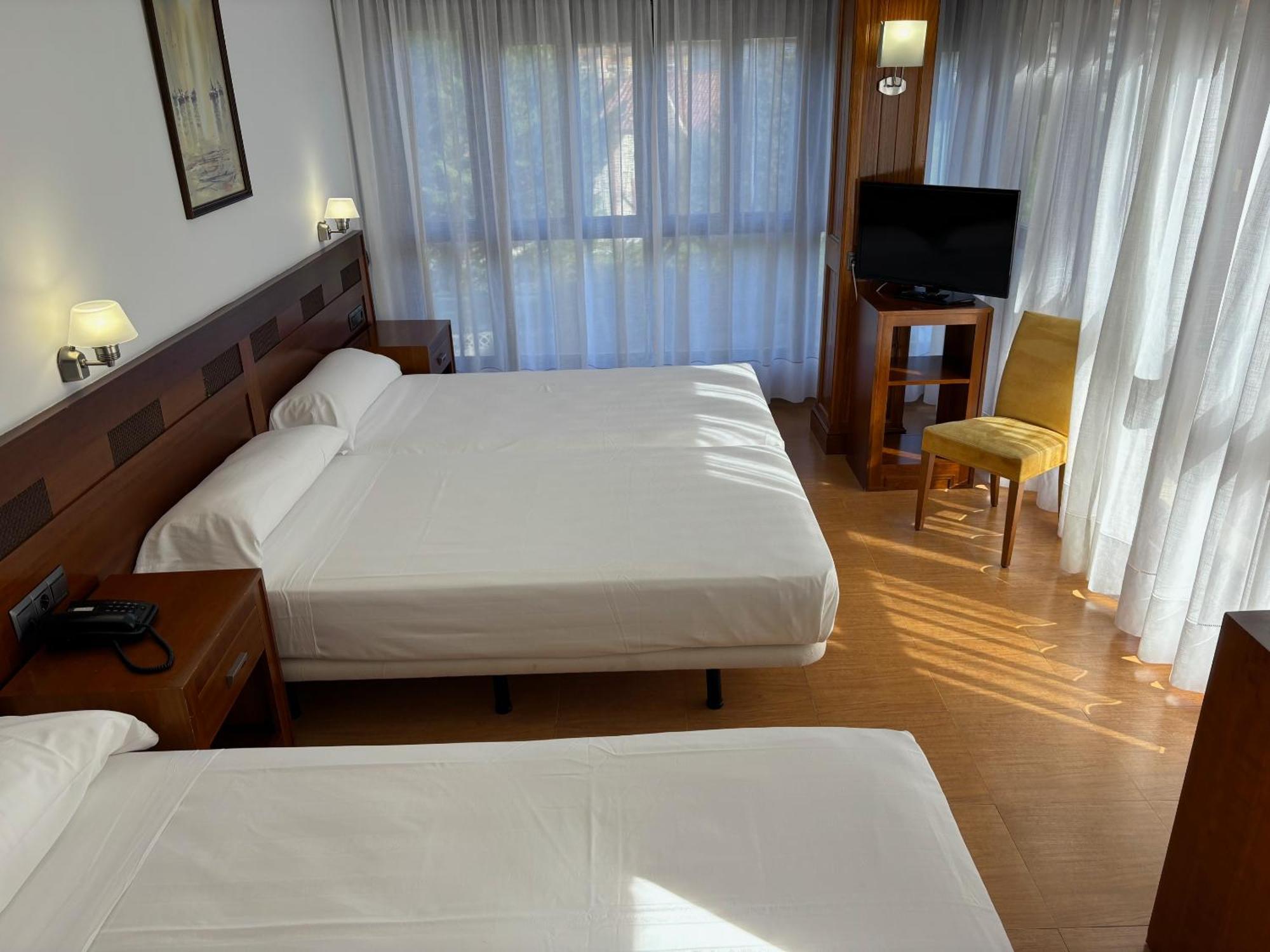 Gran Hotel Liber & Spa Playa Golf Noja Kültér fotó